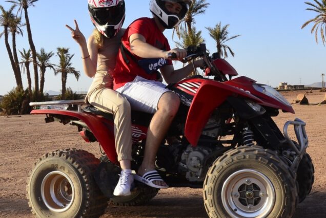 Balade en duo en quad dans la Palmeraie